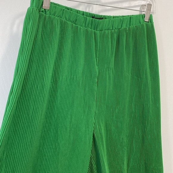 🚨PrettyLittleThing Wide Leg Bright Green Plisse High Waisted Trousers Pants - Picture 4 of 10